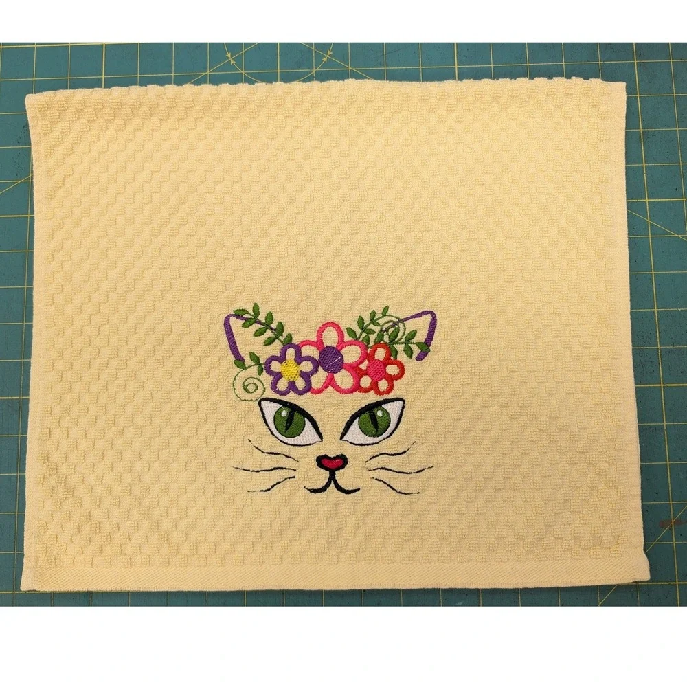 Kitty Cat Face Flowers Kitchen Bath Bar Tea Hand Towel Great Gift Idea!